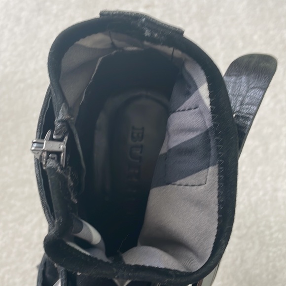 Burberry Runway Booties 8.5 (size 40 European) - Picture 8 of 11